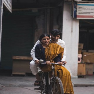Hum Tere Pyar Mein Sara Aalam Kho Baithe